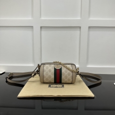 Gucci Round Bags